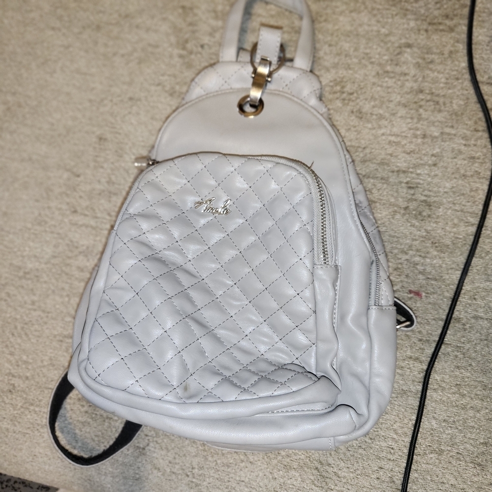 Elegant Tan Quilted Backpack/crossbody